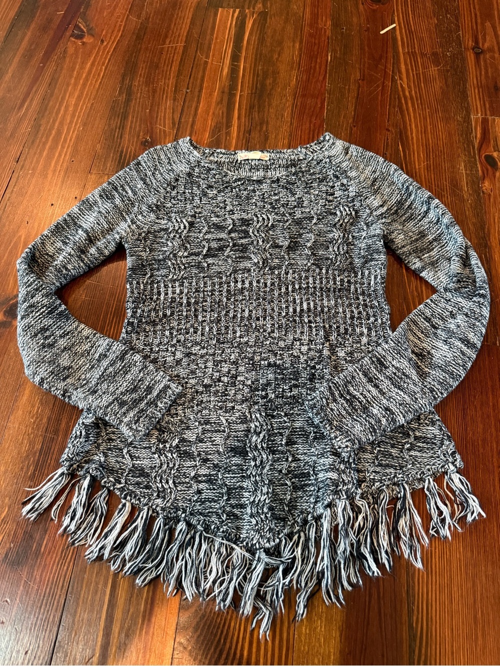 It's Our Time Marled Gray Fringe-Hem Pullover